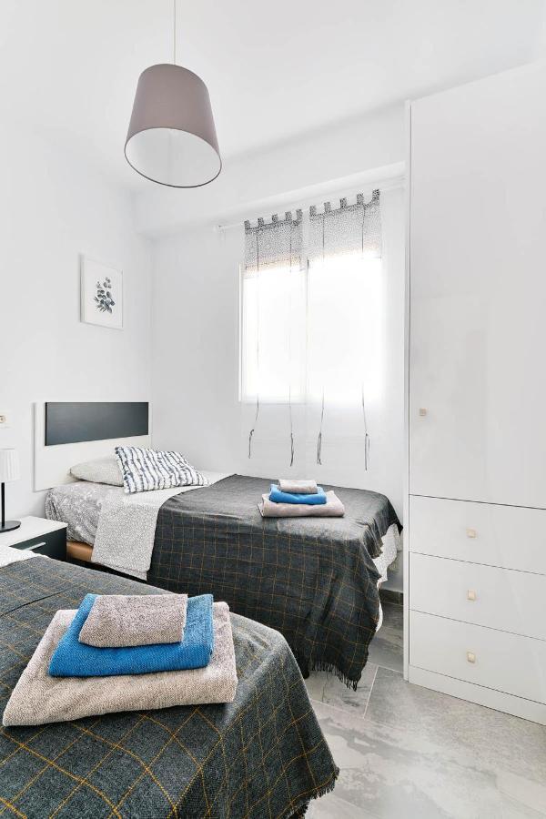 Dehesa de Campoamor  Sunny Terrace Apartment - La Zenia Beach מראה חיצוני תמונה